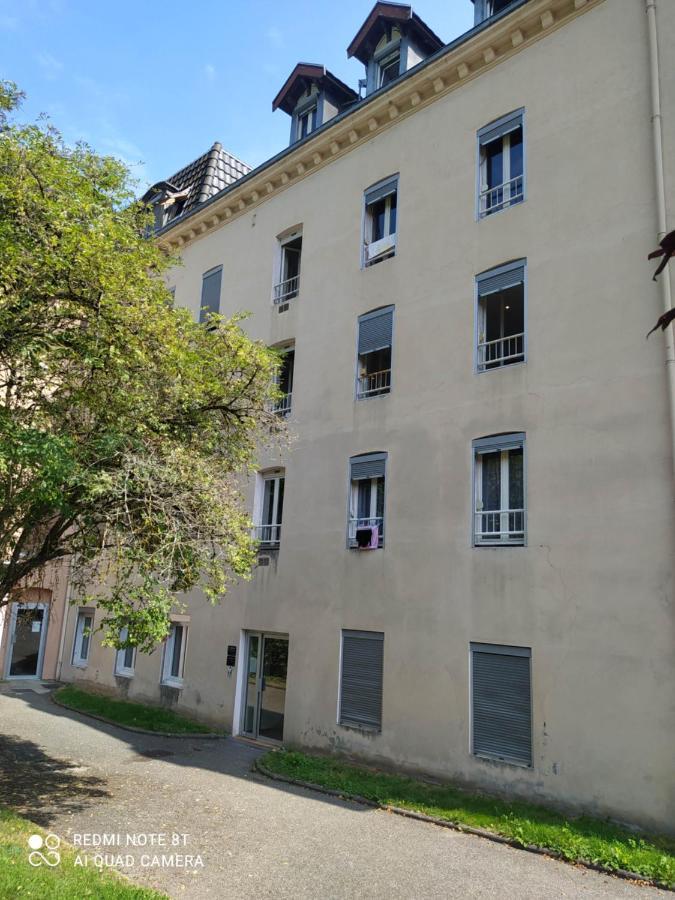 Joli Studio Au Centre D'Uriage Vaulnaveys-le-Haut Eksteriør bilde